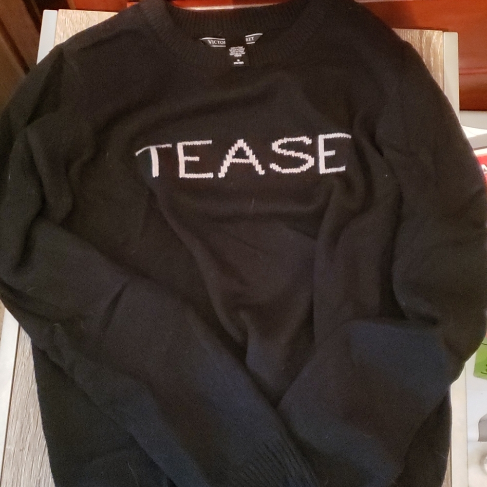 VS Cashmere Tease Blend Sweater